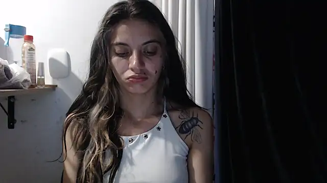 Snapshot of mariecam420 chatting on January 13, 2:39 am mariecam420 online show from January 13, 2:39 am