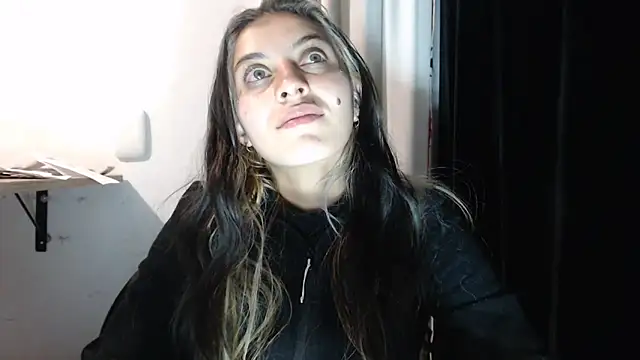 Snapshot of mariecam420 chatting on January 20, 3:59 am mariecam420 online show from January 20, 3:59 am