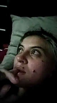 Snapshot of mariecam420 chatting on February 7, 3:45 am mariecam420 online show from February 7, 3:45 am