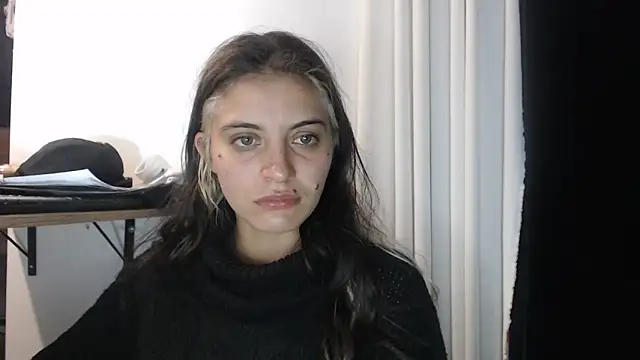 Snapshot of mariecam420 chatting on February 14, 2:39 am mariecam420 online show from February 14, 2:39 am