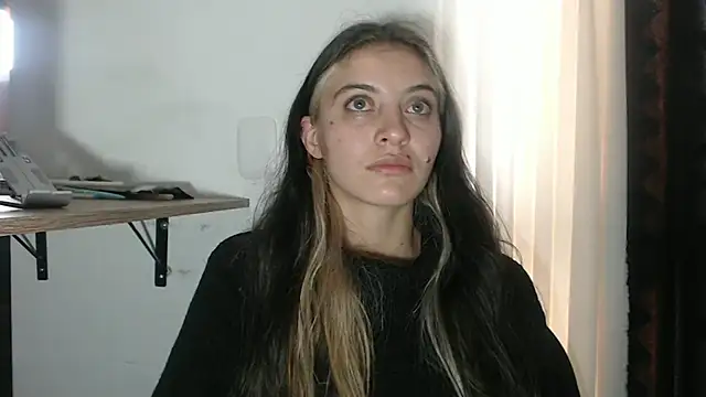 Snapshot of mariecam420 chatting on February 15, 9:48 pm mariecam420 online show from February 15, 9:48 pm