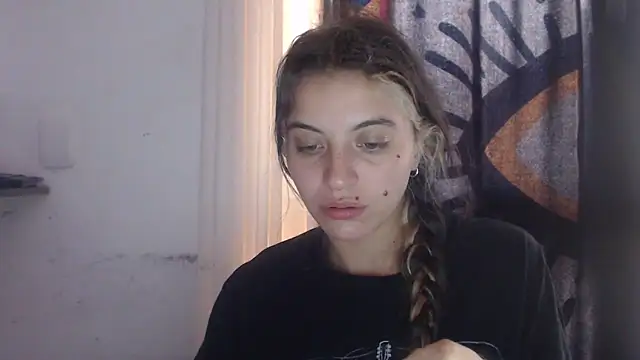 Snapshot of mariecam420 chatting on February 25, 3:16 pm mariecam420 online show from February 25, 3:16 pm