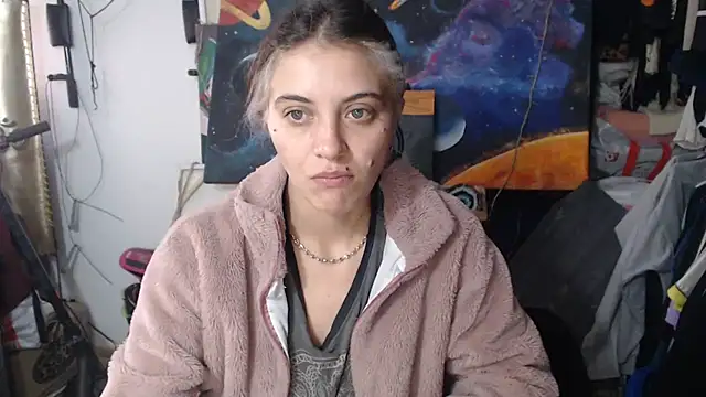 Snapshot of mariecam420 chatting on March 16, 8:11 pm mariecam420 online show from March 16, 8:11 pm