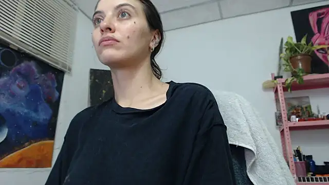 Snapshot of mariecam420 chatting on June 3, 4:34 pm mariecam420 online show from June 3, 4:34 pm