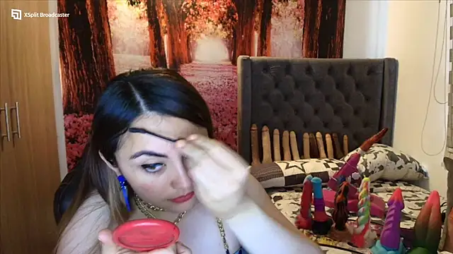 Snapshot of sofia23dirty chatting on September 29, 3:39 pm sofia23dirty online show from September 29, 3:39 pm