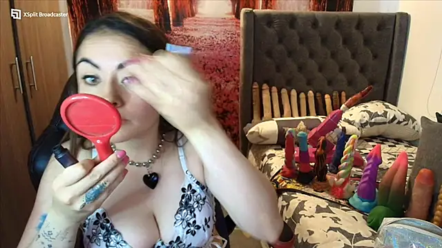 Snapshot of sofia23dirty chatting on October 17, 8:11 pm sofia23dirty online show from October 17, 8:11 pm