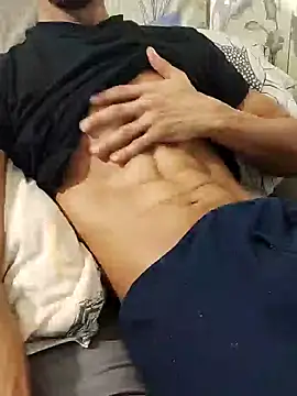 Snapshot of Kize69 chatting on December 22, 1:34 am Kize69 online show from December 22, 1:34 am