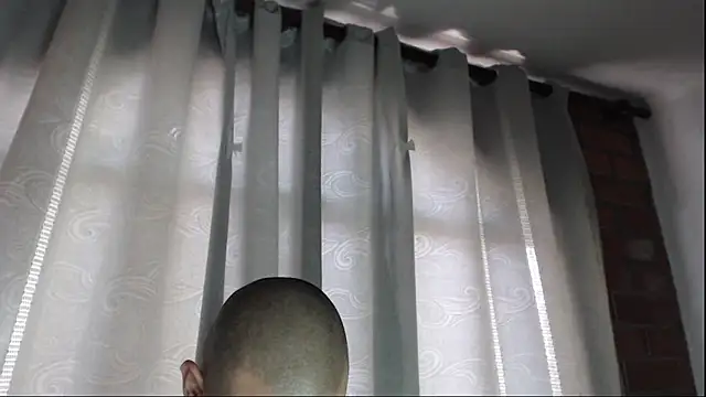 Snapshot of Armando_2002 chatting on September 24, 4:32 pm Armando 2002 online show from September 24, 4:32 pm