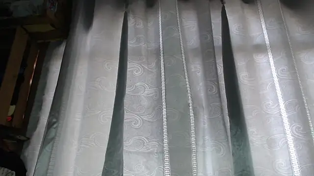 Armando 2002 online show from March 13, 4:57 pm