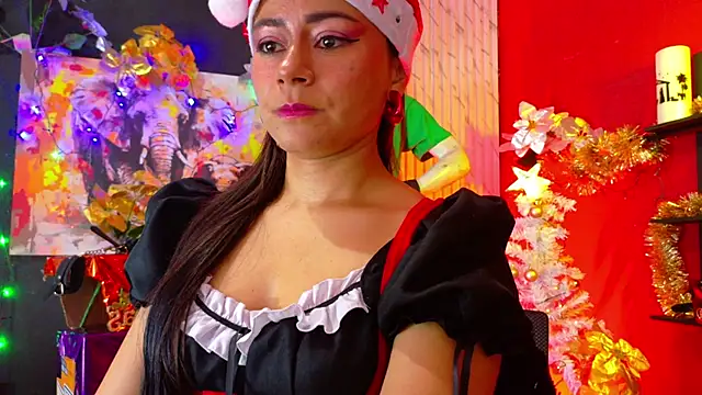 Snapshot of MistressSlut1 chatting on December 14, 11:18 am MistressSlut1 online show from December 14, 11:18 am