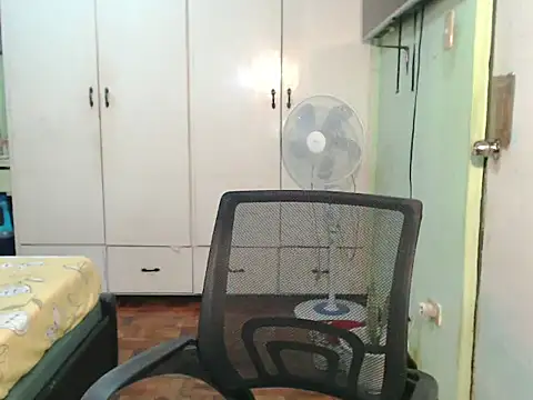 Ezradeliciosa online show from February 16, 2:29 am