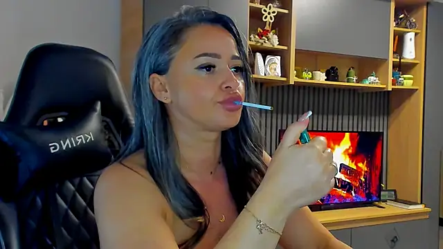 Claire95  online show from November 20, 5:45 pm