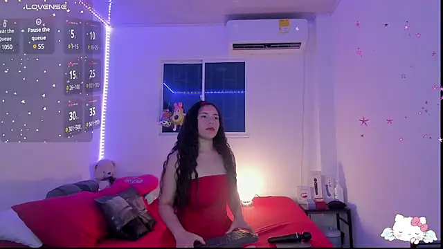 Snapshot of MollyG18 chatting on March 8, 1:39 am MollyG18 online show from March 8, 1:39 am
