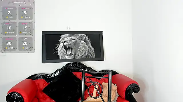 Snapshot of alissondomitt chatting on October 29, 3:58 pm alissondomitt online show from October 29, 3:58 pm