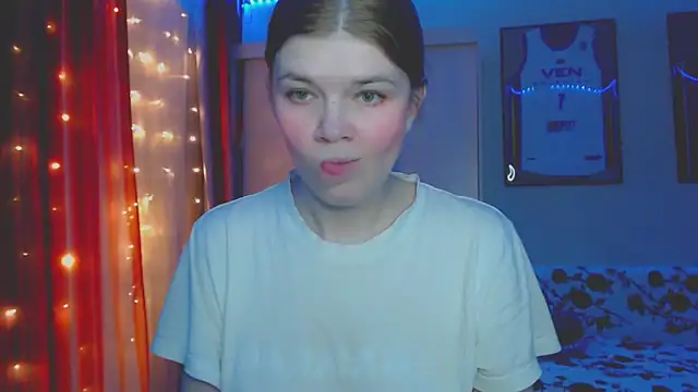 Snapshot of Klementa chatting on September 25, 6:55 pm Klementa online show from September 25, 6:55 pm