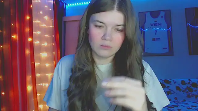 Snapshot of Klementa chatting on October 22, 7:24 pm Klementa online show from October 22, 7:24 pm