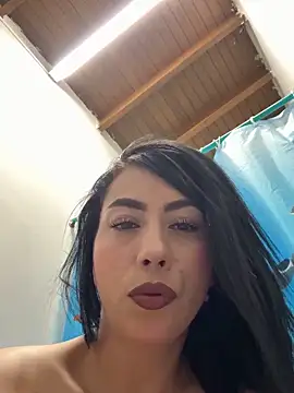 Snapshot of niky_smit chatting on December 19, 10:44 am niky smit online show from December 19, 10:44 am