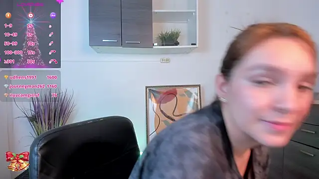 miataylorr1 online show from December 2, 6:54 pm