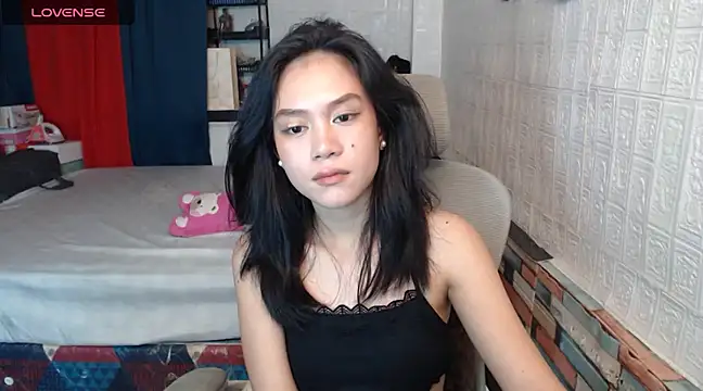 Snapshot of sweetmimi18 chatting on February 23, 11:04 pm sweetmimi18 online show from February 23, 11:04 pm