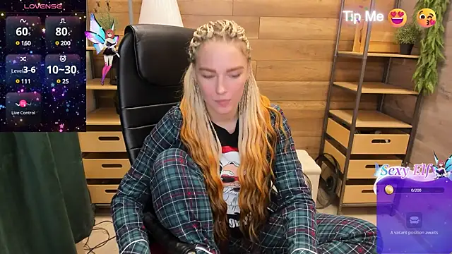 Snapshot of _fiona_Love chatting on December 3, 9:23 pm fiona Love online show from December 3, 9:23 pm