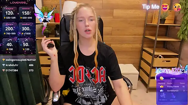 Snapshot of _fiona_Love chatting on January 27, 3:15 am fiona Love online show from January 27, 3:15 am