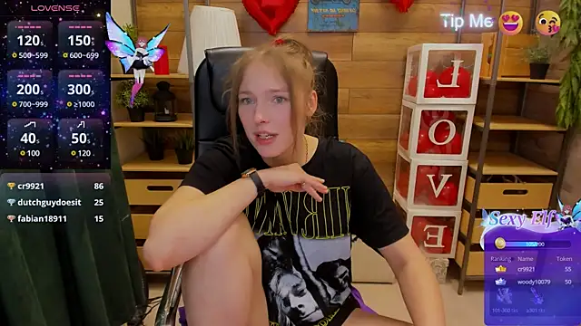 Snapshot of _fiona_Love chatting on March 19, 1:10 am fiona Love online show from March 19, 1:10 am
