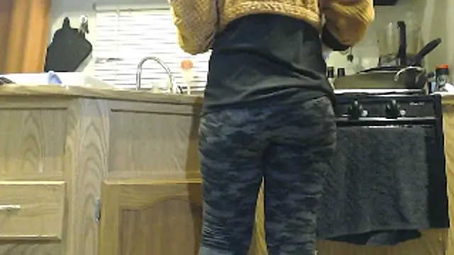 Snapshot of sexyinpantyhose chatting on January 5, 7:07 am sexyinpantyhose online show from January 5, 7:07 am