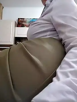 baby sweet girl  online show from December 10, 1:22 am