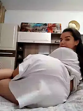 baby sweet girl  online show from January 9, 2:22 am
