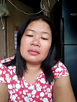 Snapshot of lickmepussy21 chatting on February 19, 11:45 pm lickmepussy21 online show from February 19, 11:45 pm