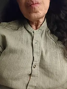 Susannemilf online show from December 17, 4:51 am