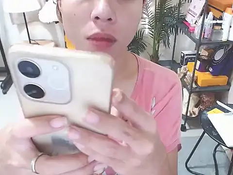 Snapshot of AsianTrixxx chatting on March 15, 7:03 am AsianTrixxx online show from March 15, 7:03 am