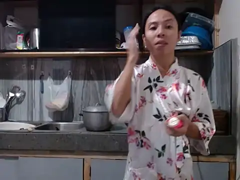 Snapshot of AsianTrixxx chatting on April 6, 4:30 pm AsianTrixxx online show from April 6, 4:30 pm