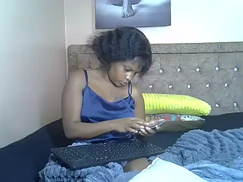 SexyVeey online show from June 11, 3:04 am