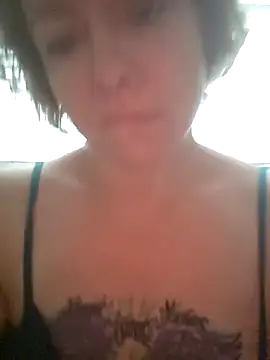 julimonroe online show from April 25, 12:19 pm