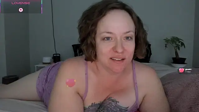 julimonroe online show from May 8, 3:56 am