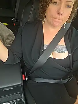 julimonroe online show from May 18, 4:13 pm