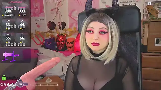 Snapshot of StellaMilla chatting on October 30, 12:45 am StellaMilla online show from October 30, 12:45 am