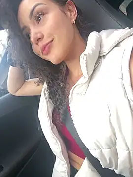 Lia Tinez online show from October 9, 8:40 pm