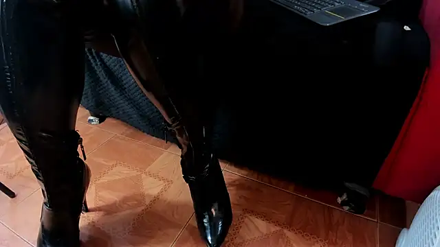 MissVioleta1 online show from November 15, 8:33 am