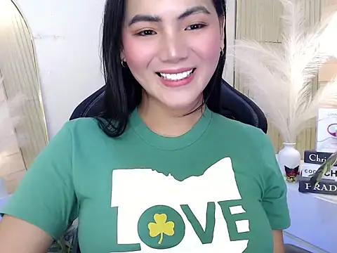 Snapshot of Martha_pookerxxx chatting on October 7, 7:11 pm Martha pookerxxx online show from October 7, 7:11 pm