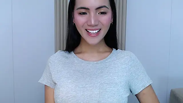 Snapshot of Martha_pookerxxx chatting on April 22, 4:15 am Martha pookerxxx online show from April 22, 4:15 am