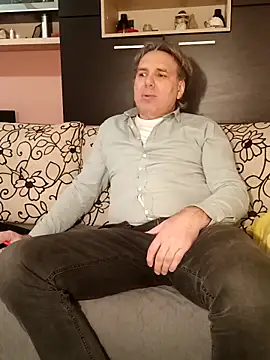 Snapshot of Saysomething3 chatting on February 25, 4:53 pm Saysomething3 online show from February 25, 4:53 pm