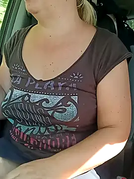 Snapshot of Saysomething3 chatting on September 21, 8:27 am Saysomething3 online show from September 21, 8:27 am