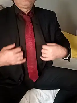 Snapshot of Saysomething3 chatting on October 16, 7:31 am Saysomething3 online show from October 16, 7:31 am