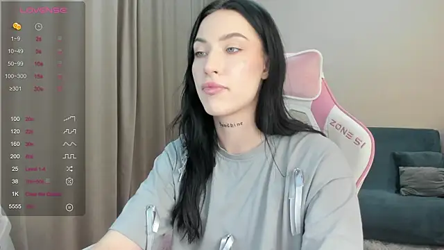 JenniferQueen11 online show from December 5, 5:39 pm