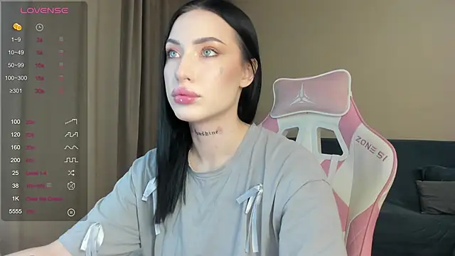 JenniferQueen11 online show from December 18, 2:06 pm