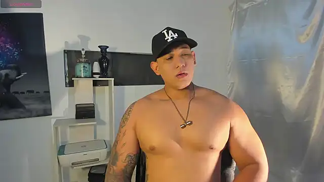 Colton Massif online show from December 6, 6:37 am