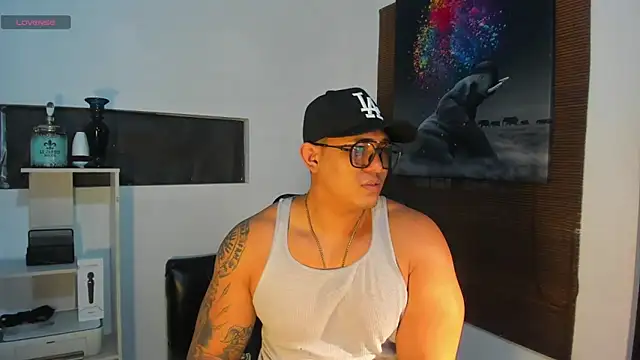 Colton Massif online show from December 31, 10:15 am