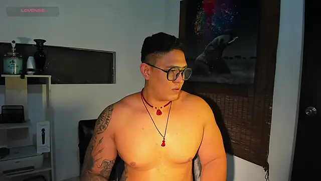 Colton Massif online show from January 10, 10:39 am